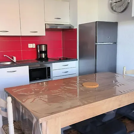 Moderne, Climatise Et Pret Pour Vos *
