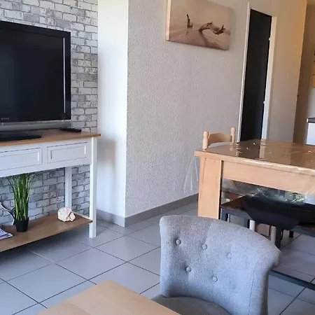 Moderne, Climatise Et Pret Pour Vos *